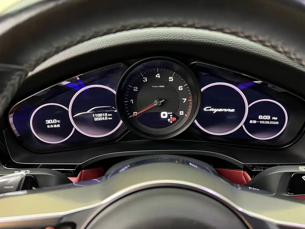 Porsche Cayenne 2018 — фото 14