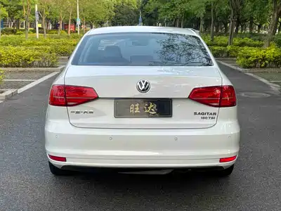 Volkswagen Sagitar 2018
