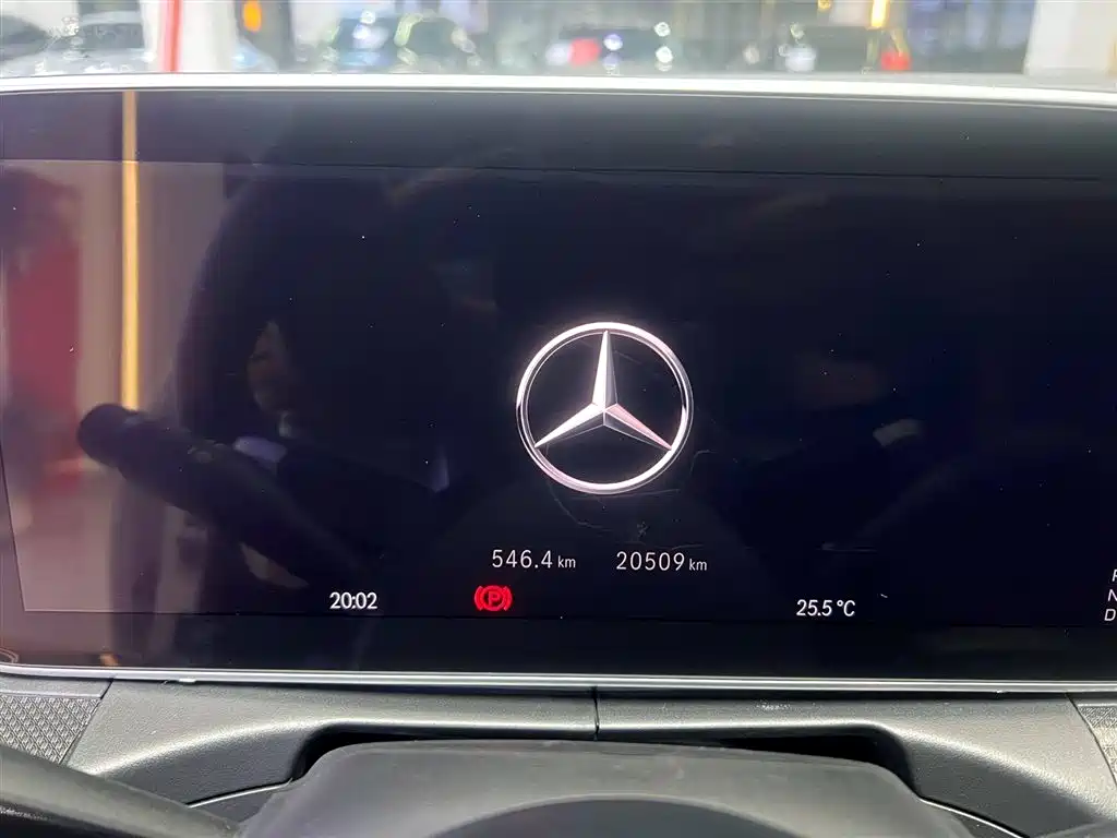 Mercedes-Benz C-Class 2024 — фото 9