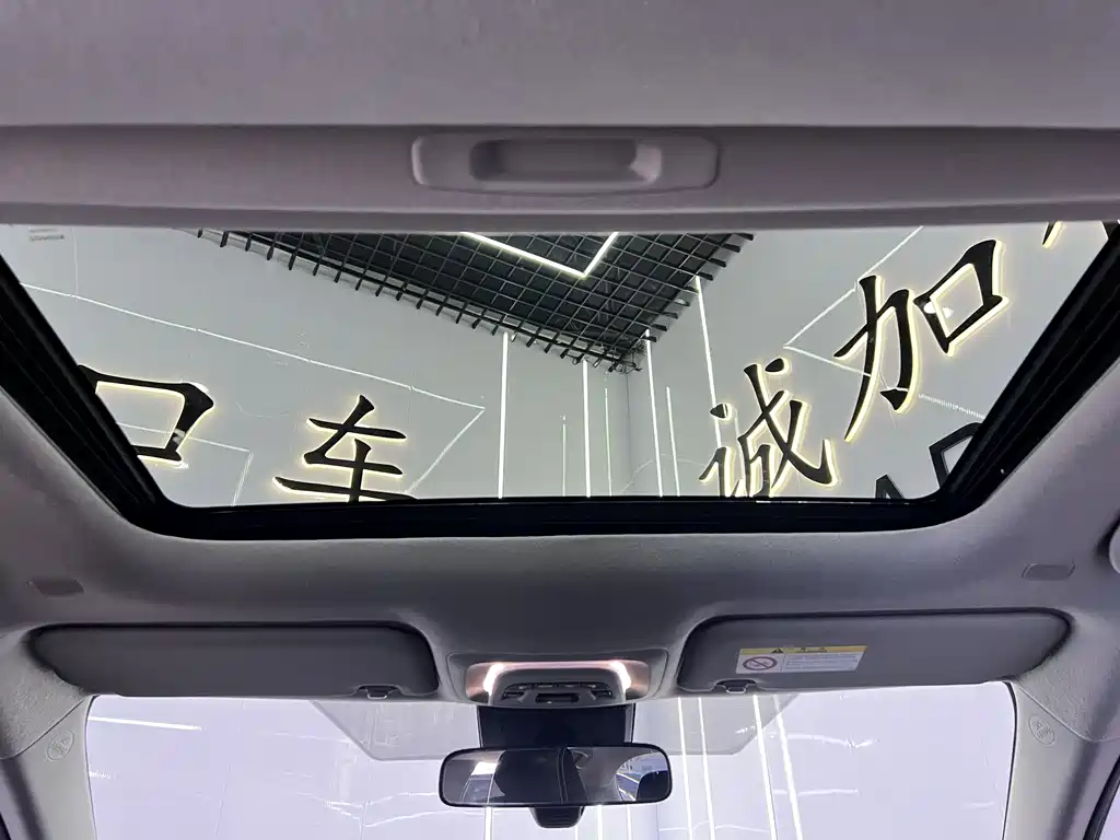 Toyota Corolla 2023 — фото 16