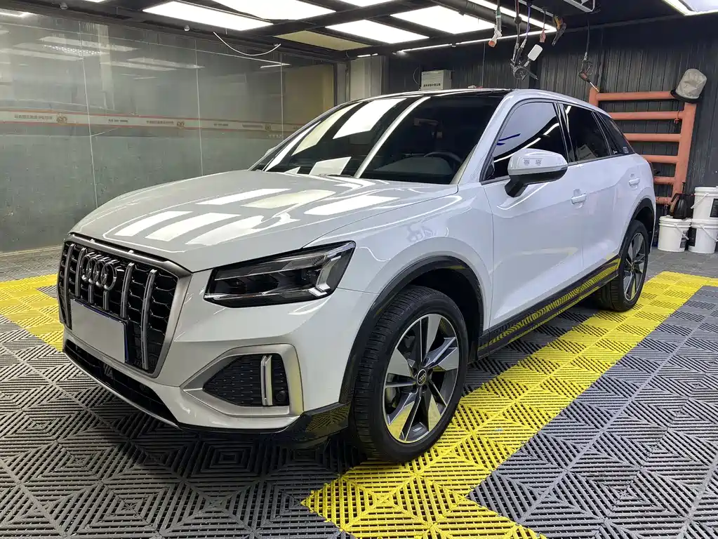 Audi Q2L 2022