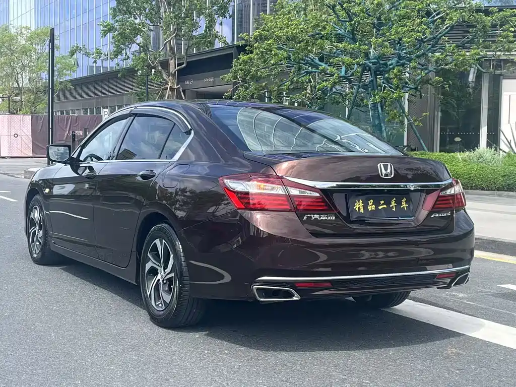 Honda Accord 2016 — фото 5