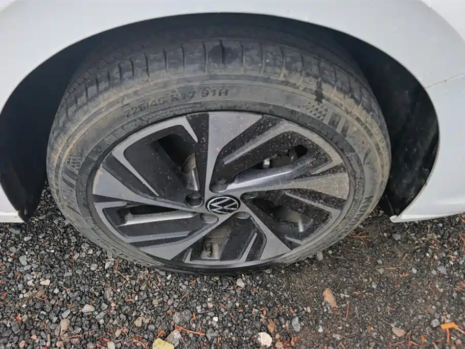 Volkswagen Bora 2023