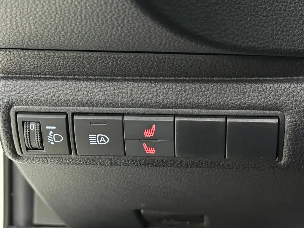 Toyota Corolla 2022 — фото 12