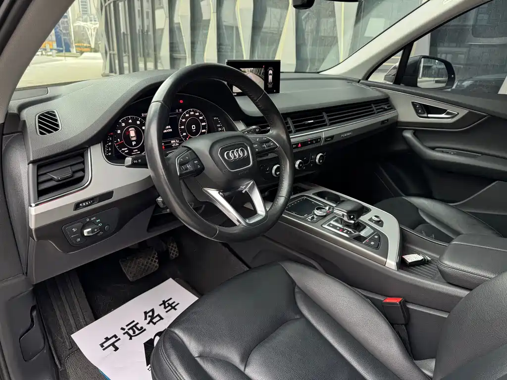 Audi Q7 2018 — фото 12