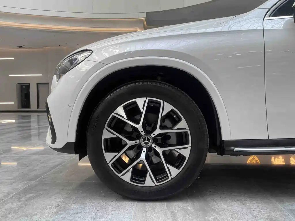 Mercedes-Benz GLC 2023 — фото 6