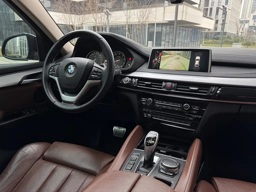 BMW X6 2016 — фото 18