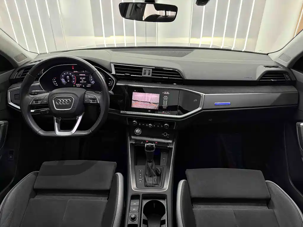 Audi Q3 2020 — фото 19