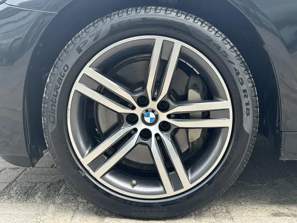 BMW 5 Series 2023 — фото 15