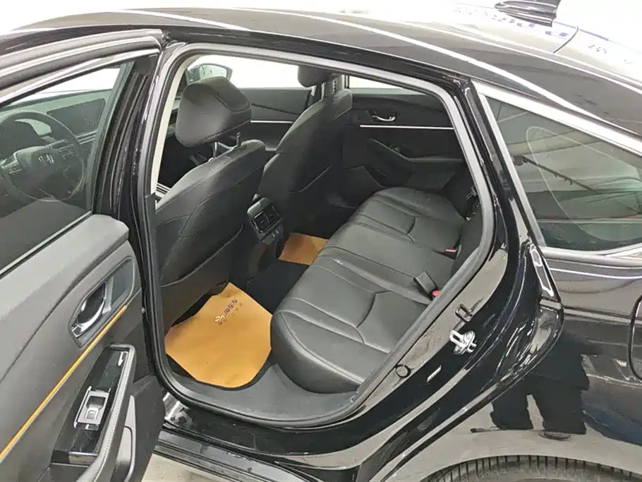 Honda Accord 2024 — фото 11