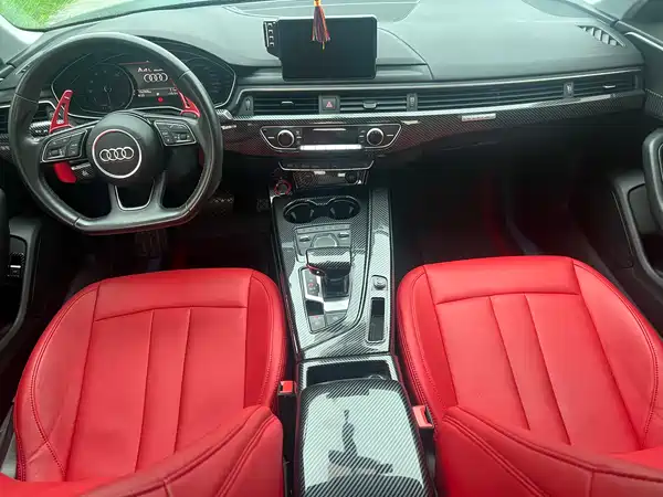 Audi A4L 2019