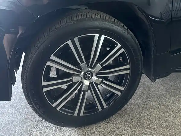 Lexus LX 2017