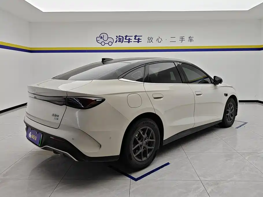 BYD Seal 06 2025