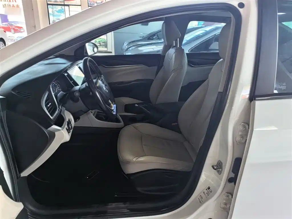 Buick Excelle 2019 — фото 15
