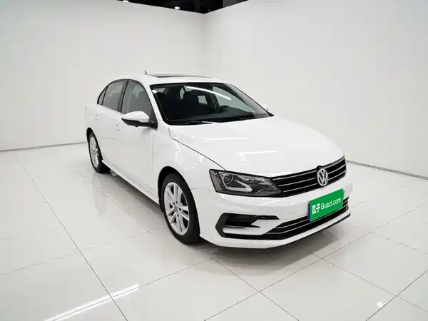 Volkswagen Sagitar 2018