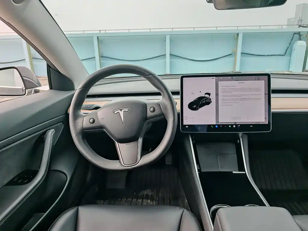 Tesla Model 3 2020 — фото 12