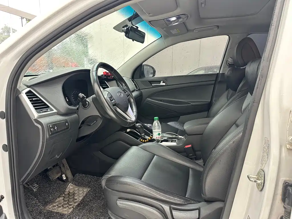 Hyundai Tucson 2017 — фото 4