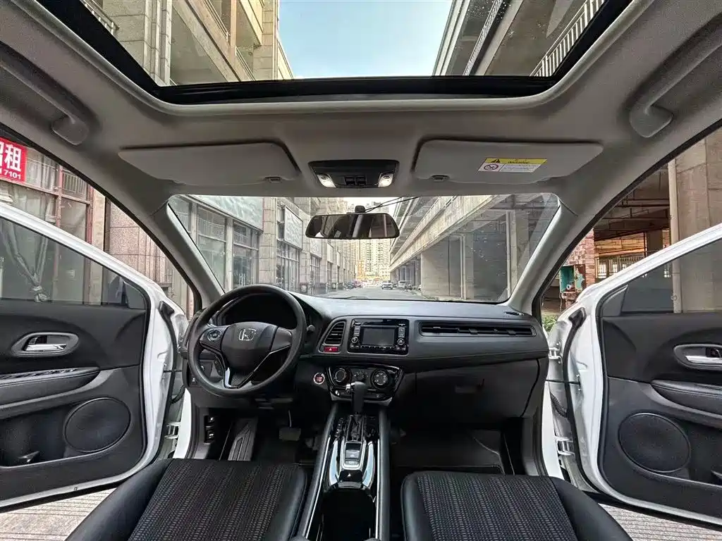 Honda Vezel 2018 — фото 7