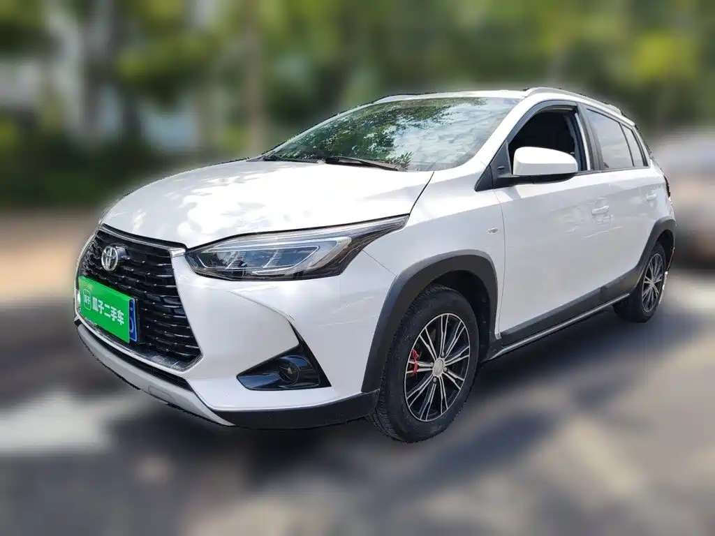 Toyota Yaris L 2022