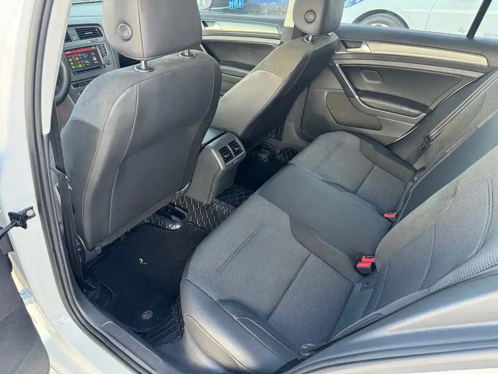 Volkswagen Golf 2015