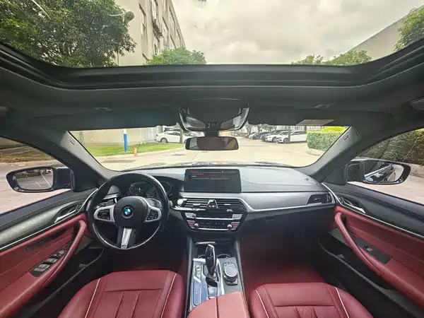 BMW 5 Series 2022