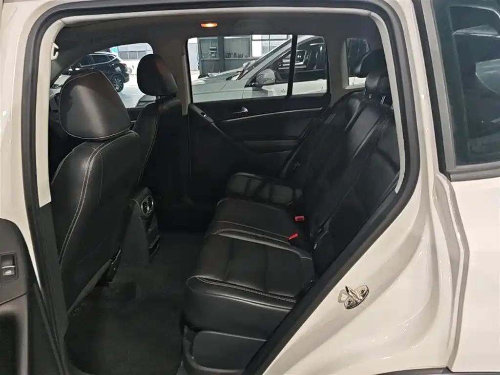 Volkswagen Tiguan 2018 — фото 17