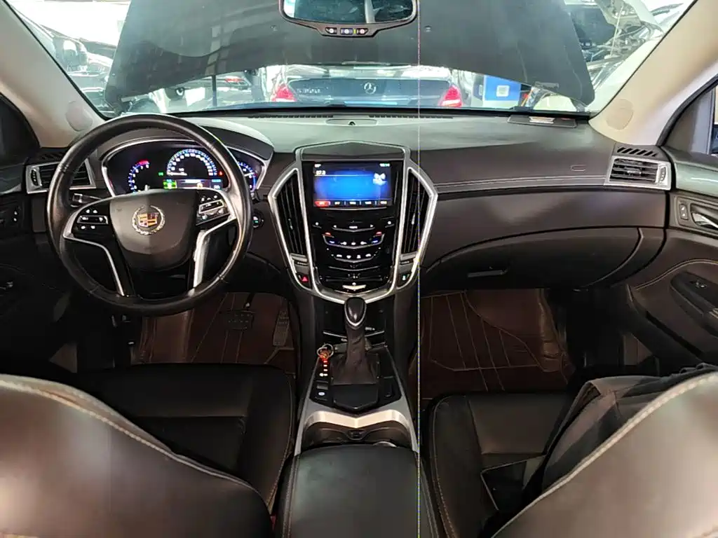 Cadillac SRX 2016 — фото 10