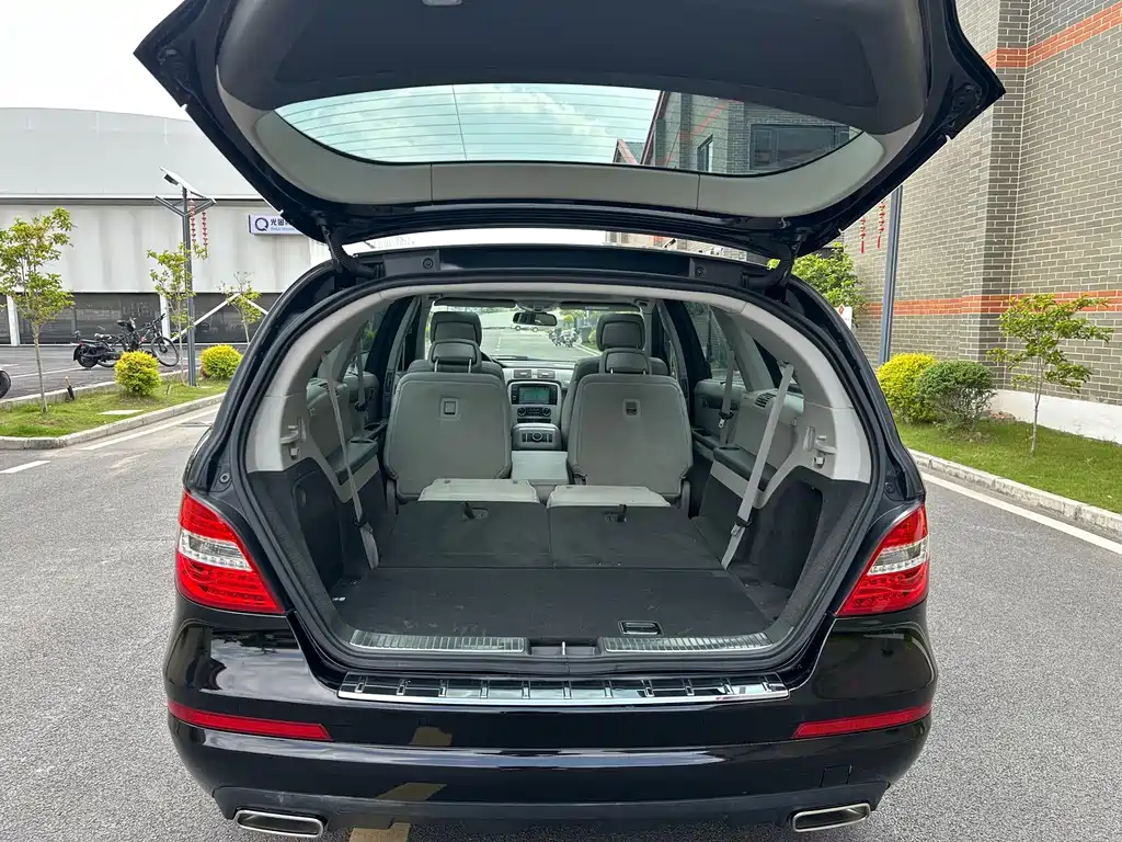 Mercedes-Benz R-Class 2016 — фото 32
