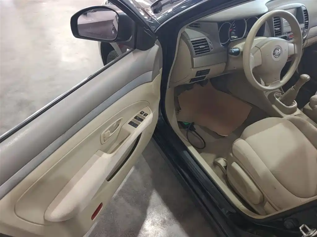 Nissan Sylphy 2015 — фото 16