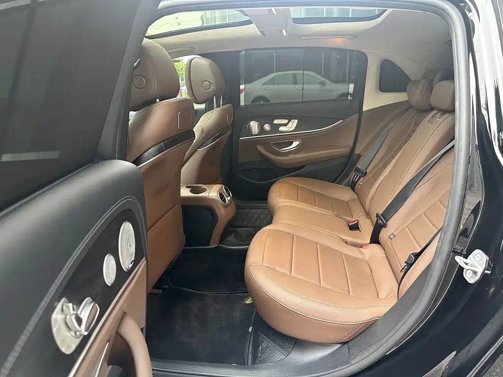 Mercedes-Benz E-Class 2020 — фото 6