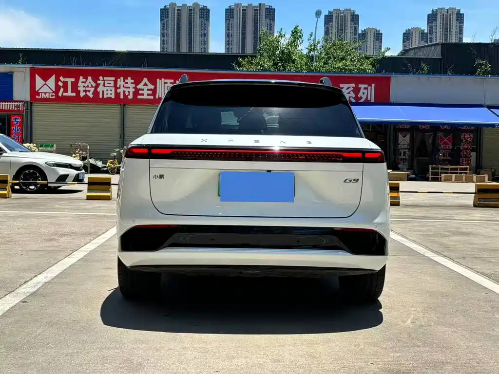 XPeng G9 2025