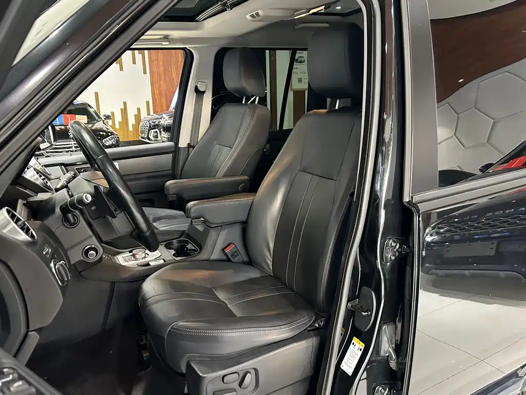 Land Rover Discovery 2017 — фото 15