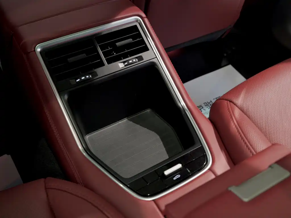 Porsche Panamera 2019 — фото 18