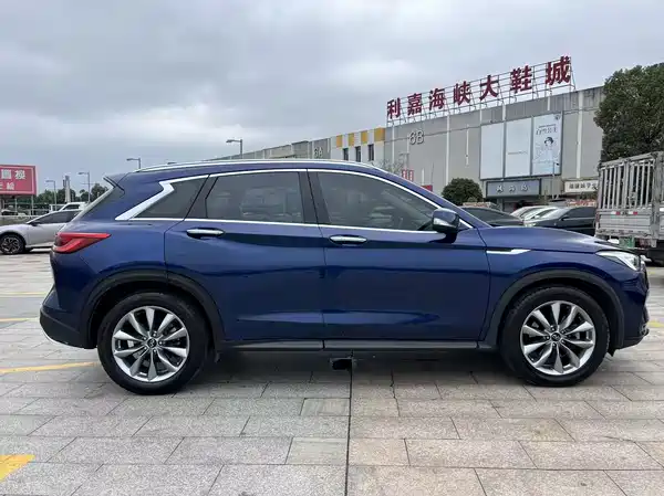 Infiniti QX50 2021