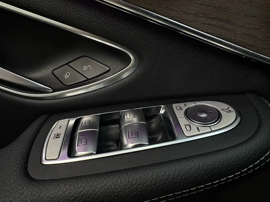 Mercedes-Benz GLC 2022 — фото 13