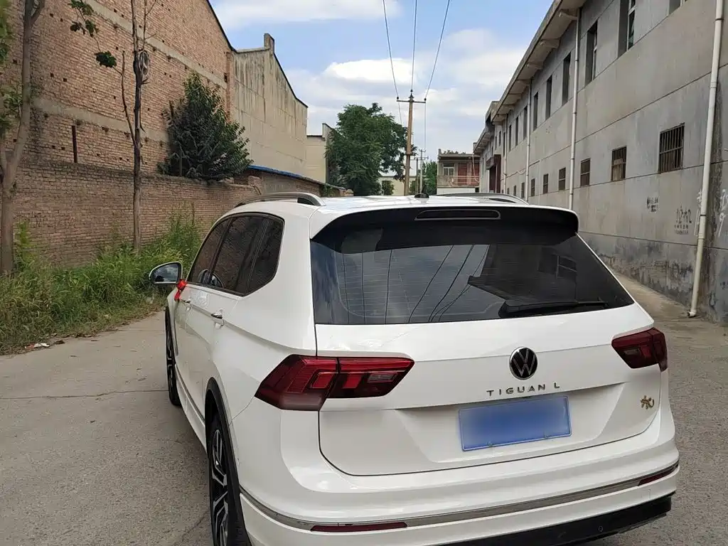 Volkswagen Tiguan L 2021