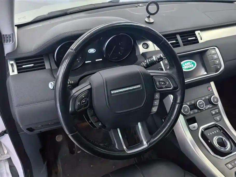 Land Rover Evoque 2017 — фото 15