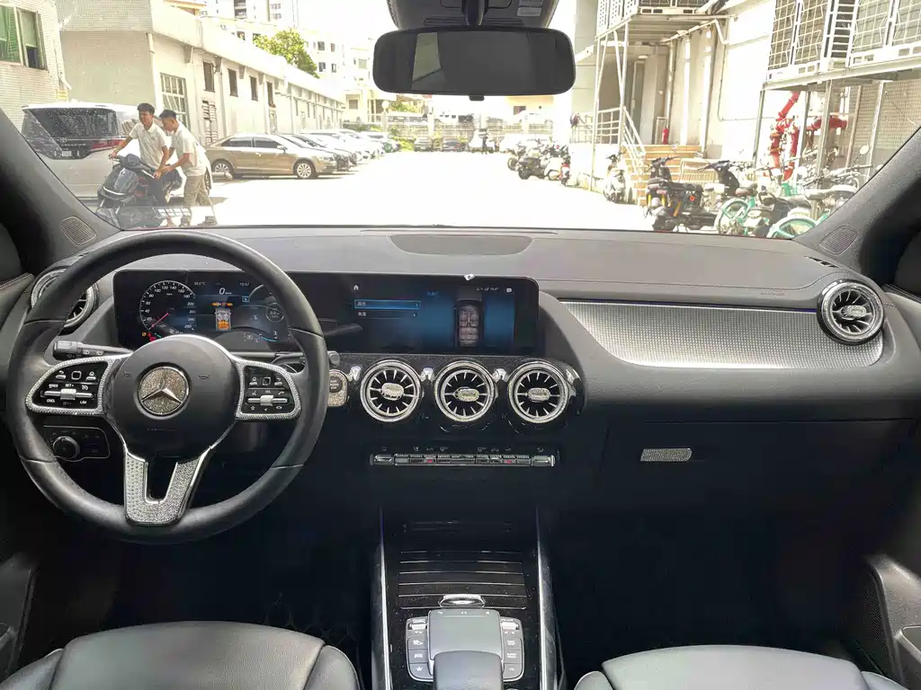 Mercedes-Benz GLA 2022 — фото 16