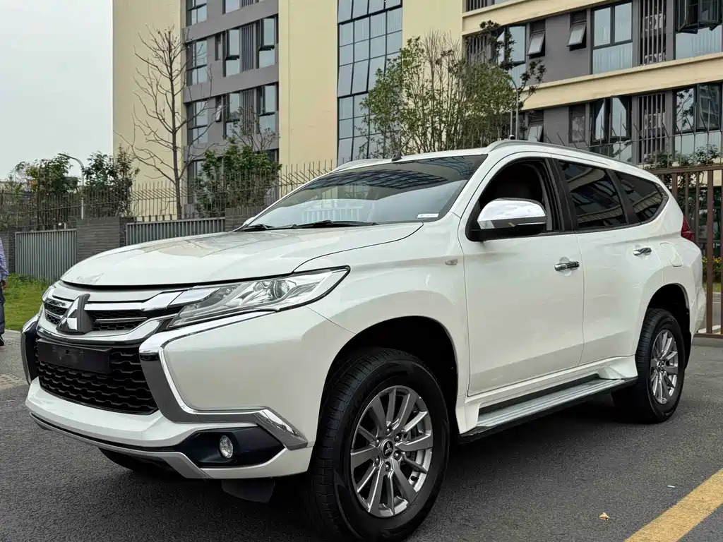 Mitsubishi Pajero Sport 2019
