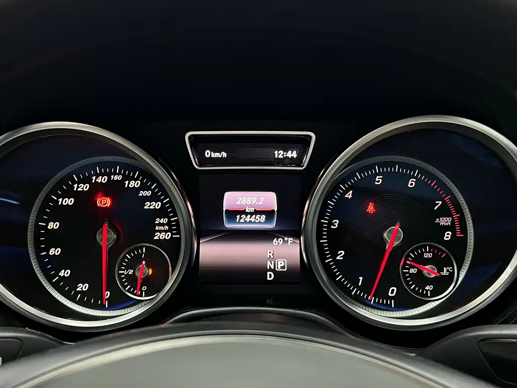 Mercedes-Benz GLS 2016 — фото 41