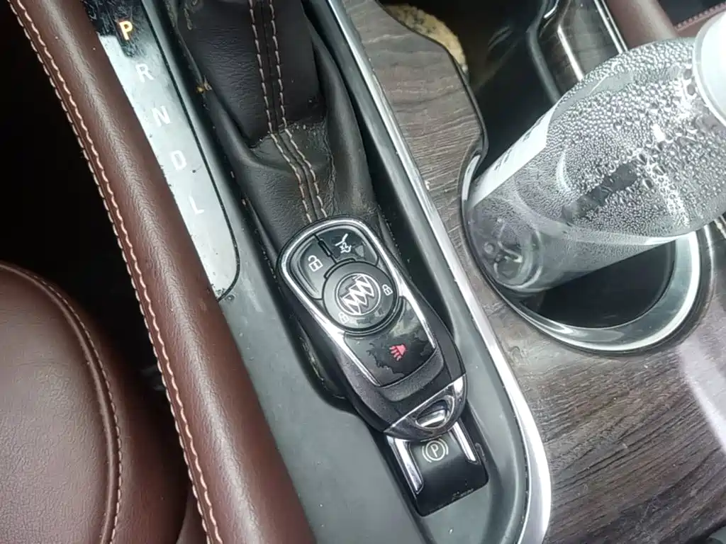 Buick Envision Plus 2017 — фото 17