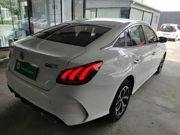MG MG5 2022