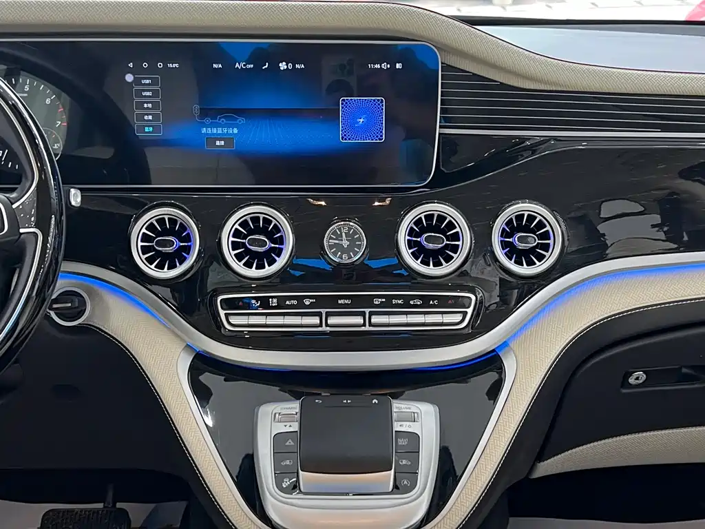 Mercedes-Benz Vito 2023 — фото 11