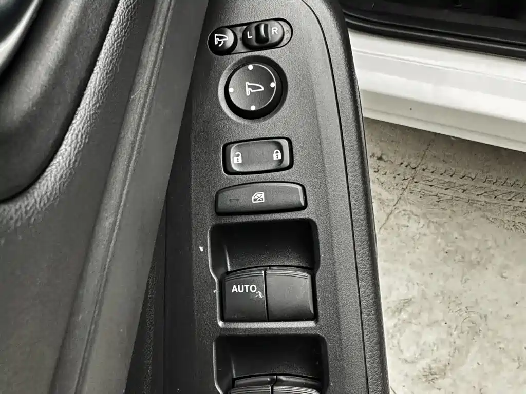 Honda Vezel 2023 — фото 13