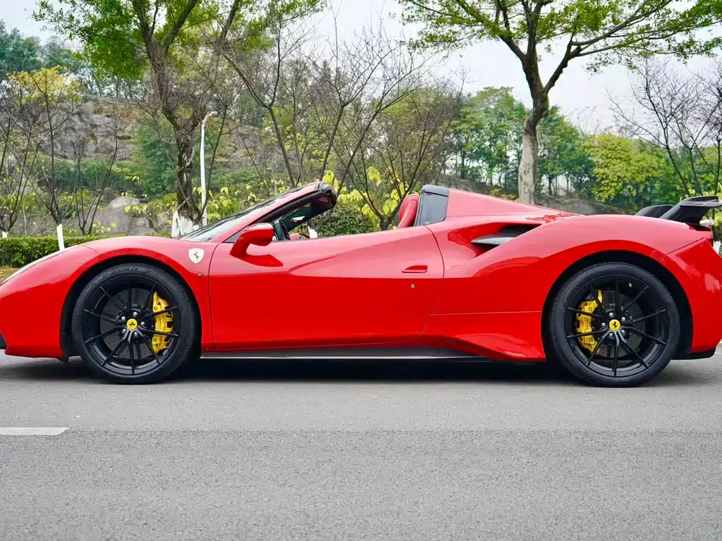 Ferrari 488 2017 — фото 4