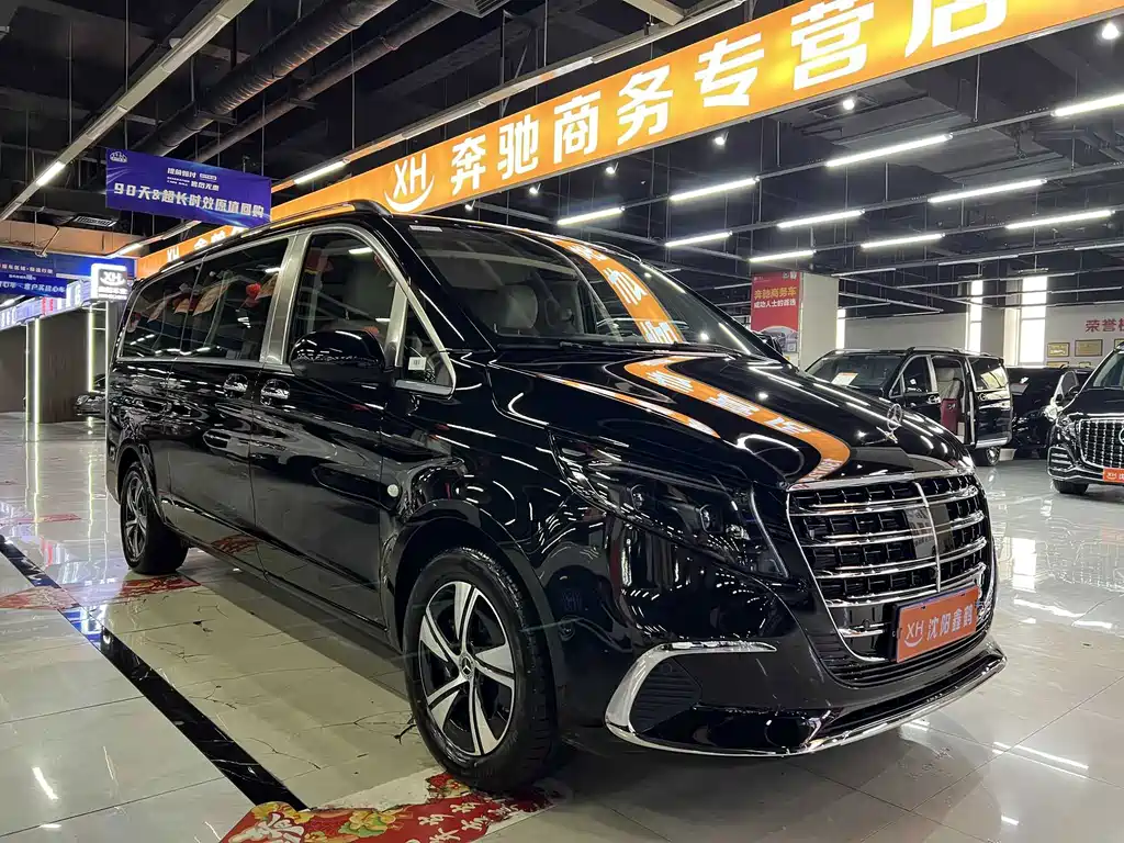 Mercedes-Benz Vito 2025 — фото 1