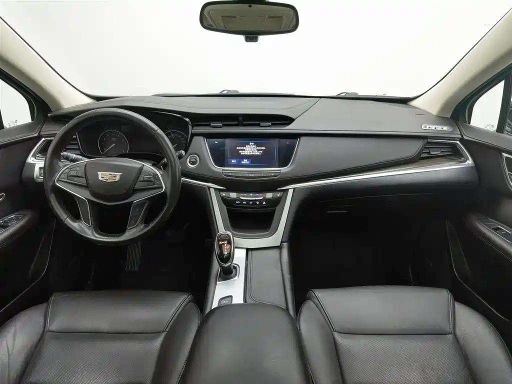 Cadillac XT5 2018 — фото 5