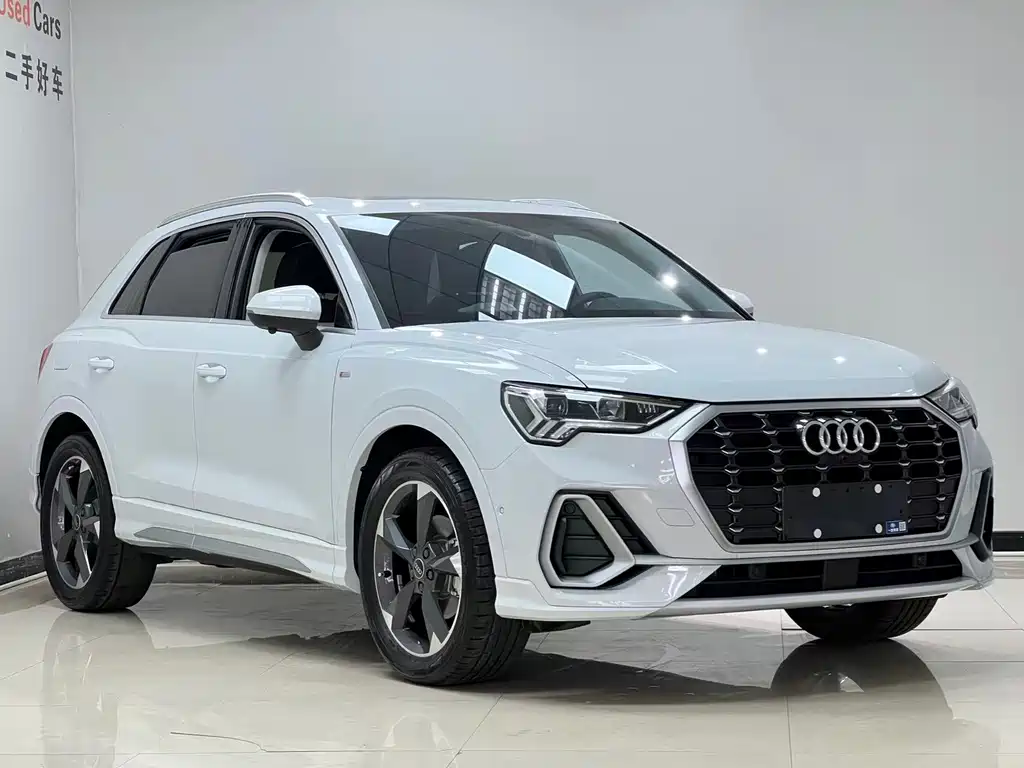 Audi Q3 2022 — фото 3