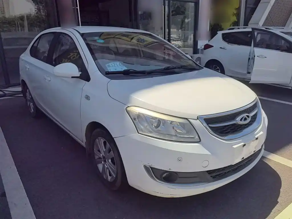 Chery E3 2015 — фото 4