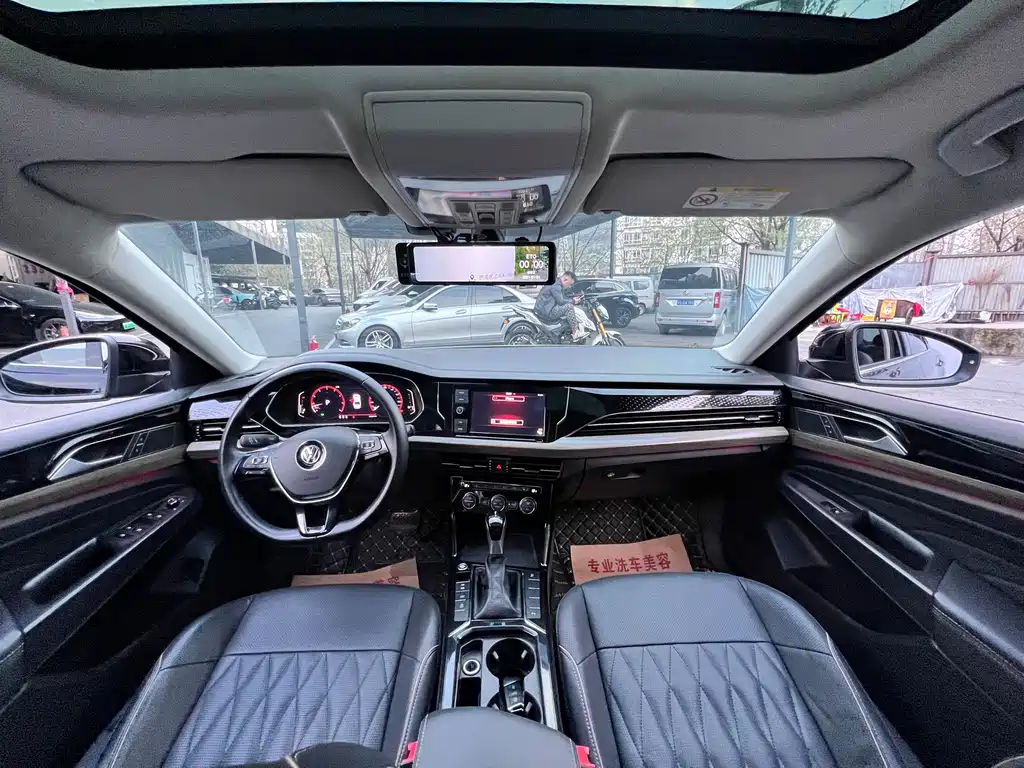 Volkswagen Passat 2019 — фото 15